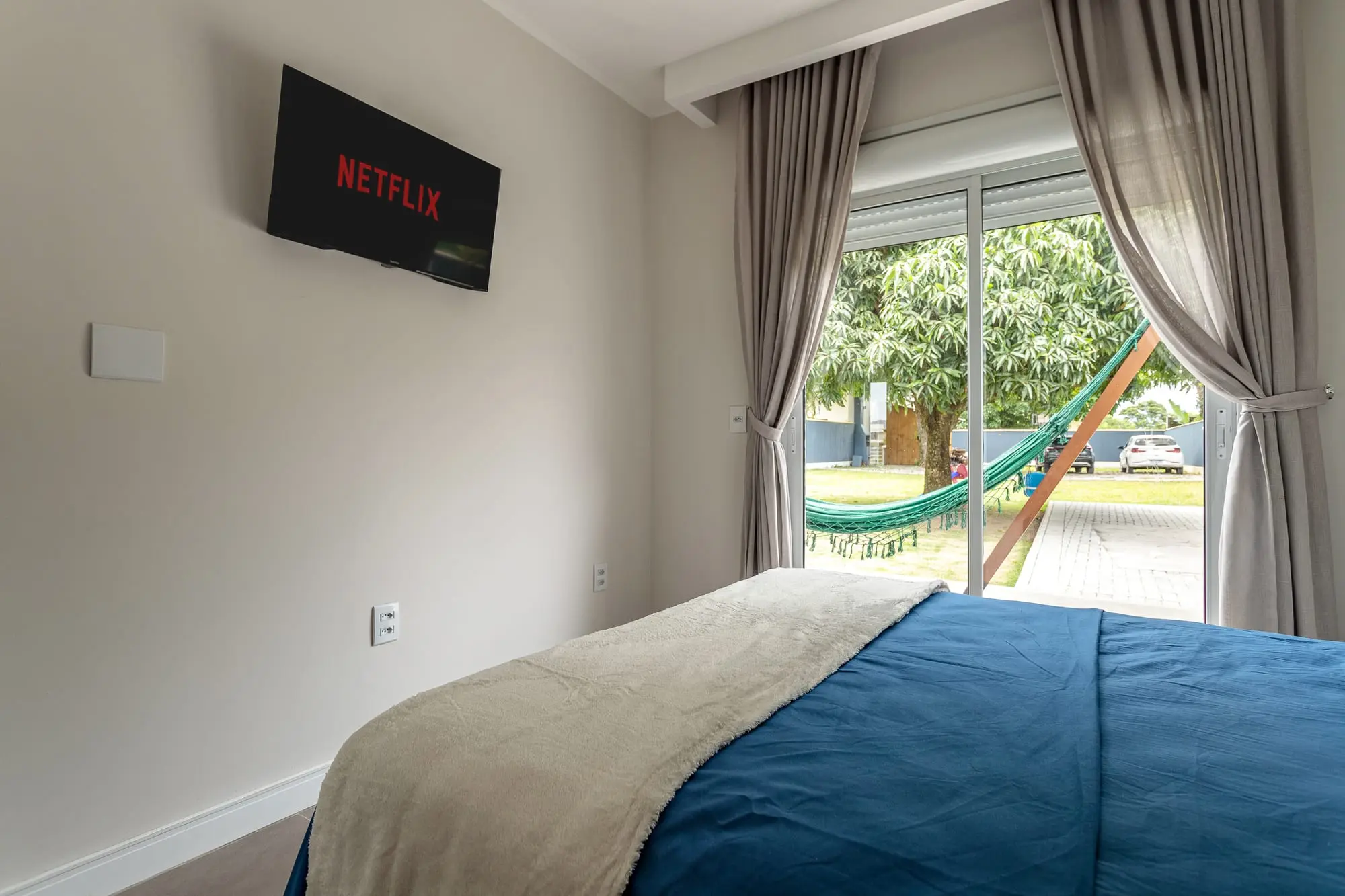 Quarto dos fundos visto da janela